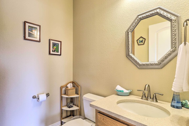 Bertram Ranch Property w / Patio & Gas Grill!