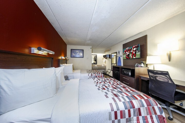 Room 19 of 37