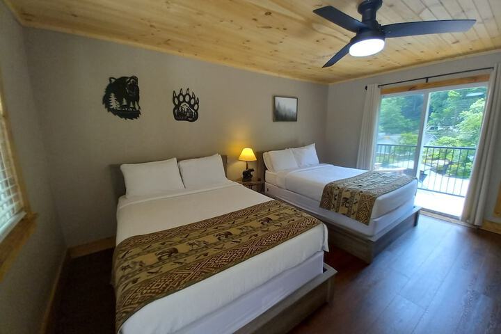 The Carter Lodge on the River