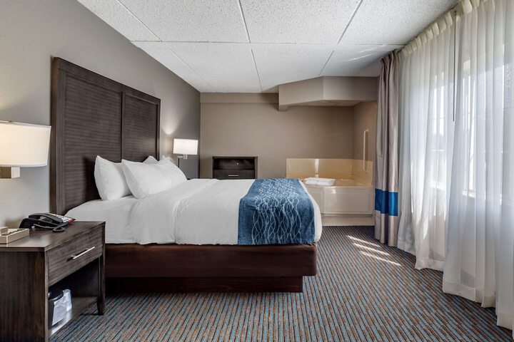Room 16 of 33