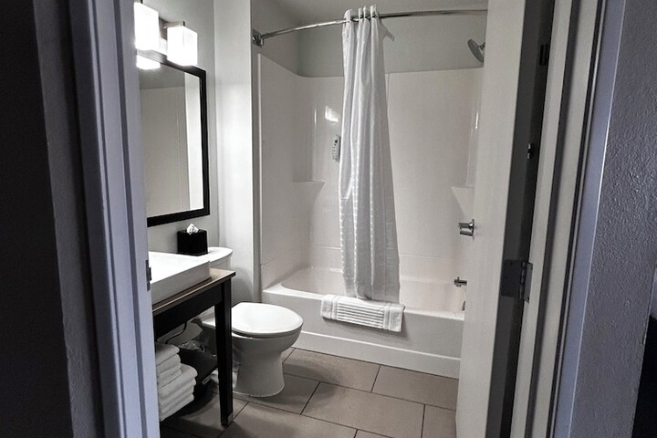 Country Inn & Suites by Radisson Baxter, MN