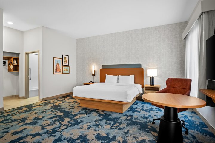 Hampton Inn & Suites Waxahachie