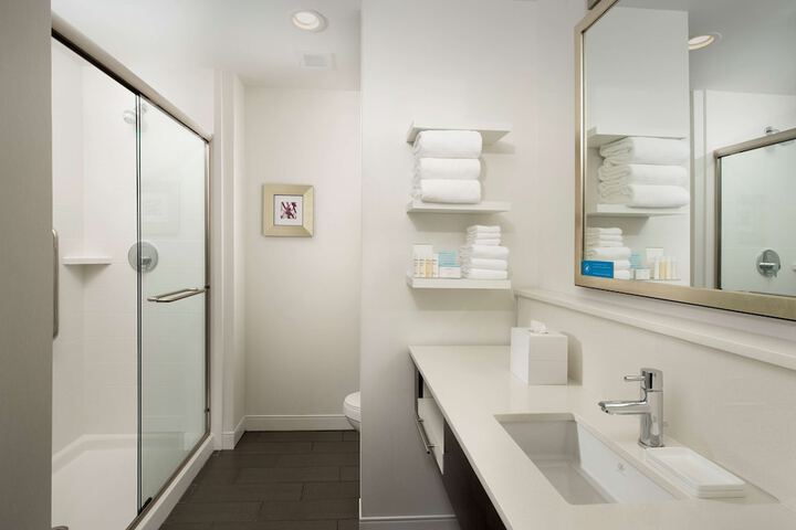 Hampton Inn Louisville East / Hurstbourne