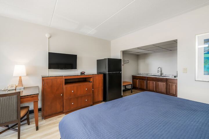 Room 35 of 38