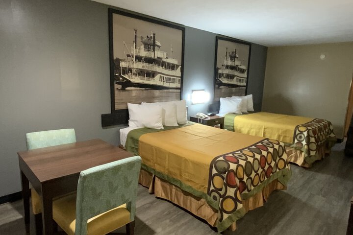 Room 7 of 27