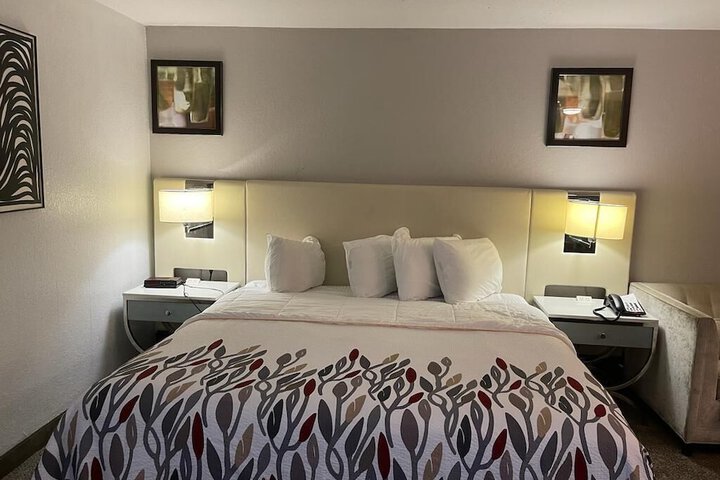 Room 15 of 46