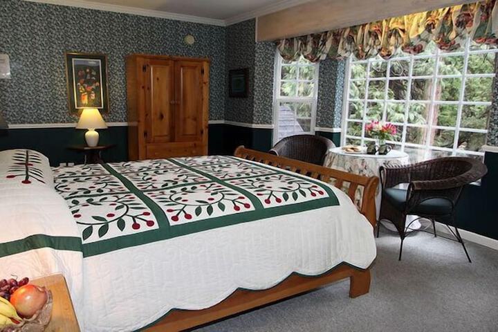 Room 46 of 61