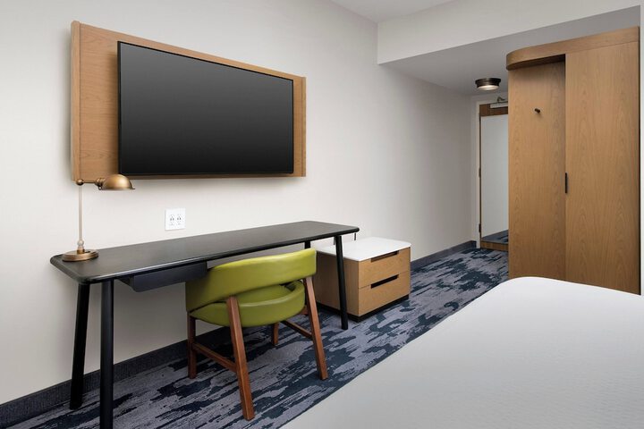Fairfield Inn & Suites by Marriott Knoxville Lenoir City / I-75