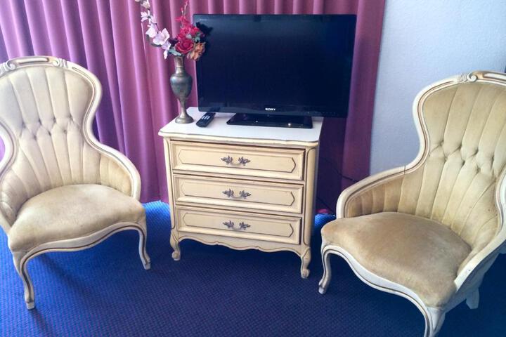 Crystal Palace Inn Brownfield