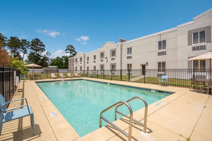 Pool 6 of 49