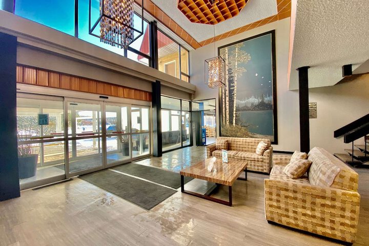 Hotel Interior 4 of 55