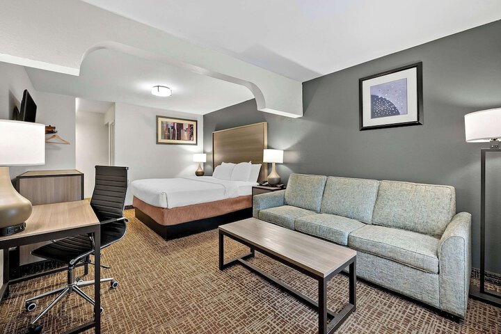 Room 27 of 57