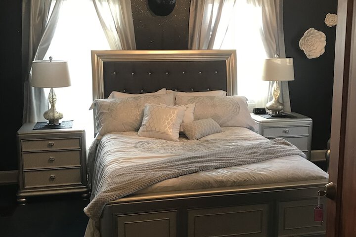 Room 8 of 20
