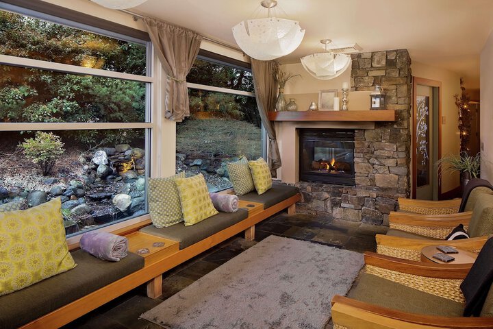 Chrysalis Inn & Spa Bellingham Curio Collection by Hilton