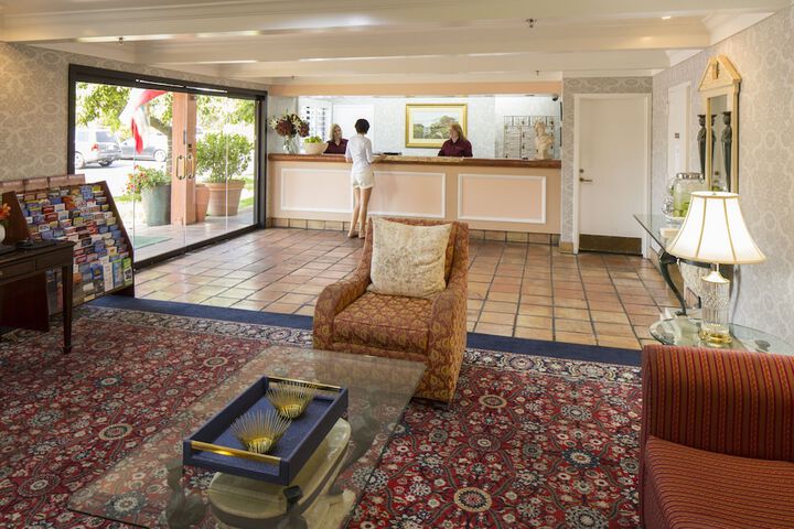Hotel Interior 10 of 37