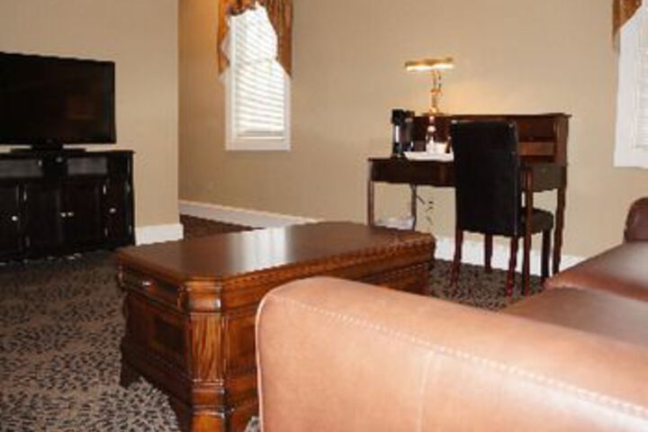 Publick House Restaurant and Country Inn