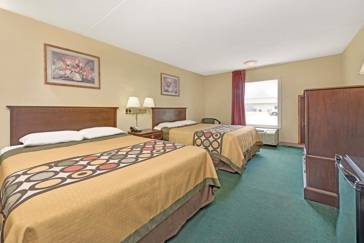 Room 18 of 32