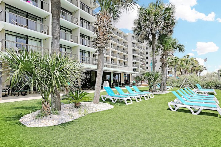 North Shore Oceanfront Resort Hotel with Waterpark