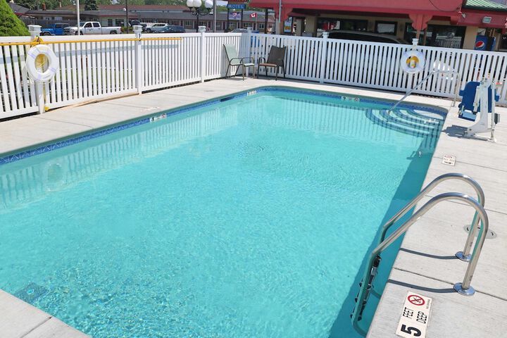 Pool 15 of 49