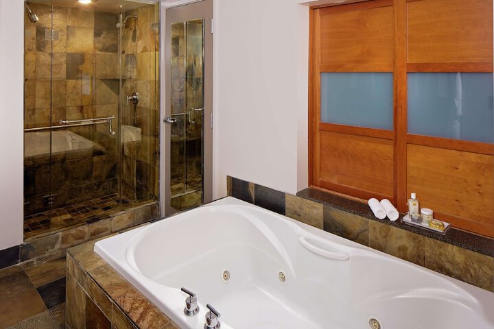 Chrysalis Inn & Spa Bellingham Curio Collection by Hilton