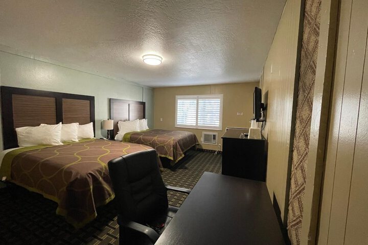 Room 22 of 28