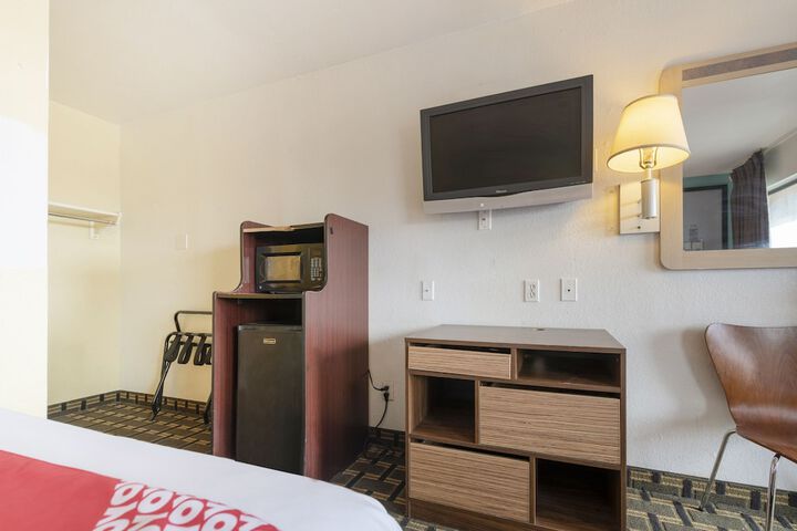 Room 14 of 25