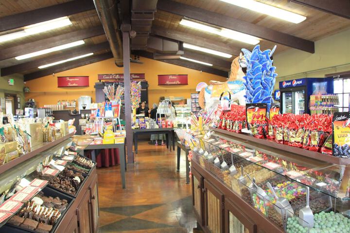 Gift Shop 24 of 30