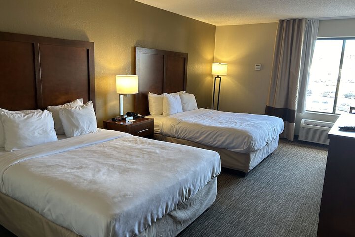 Room 16 of 34
