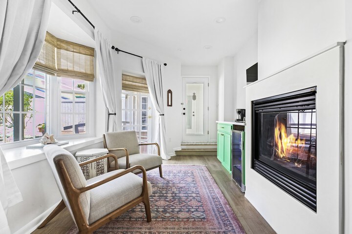 Island Cottage Inn - Adults Only