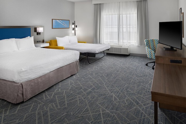 Hampton Inn & Suites Syracuse North Airport Area