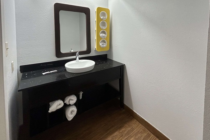 Room 19 of 30