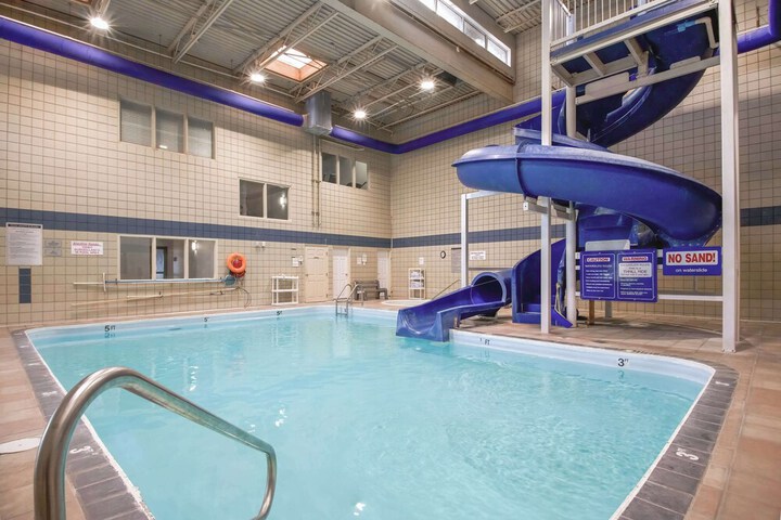 Pool 8 of 60