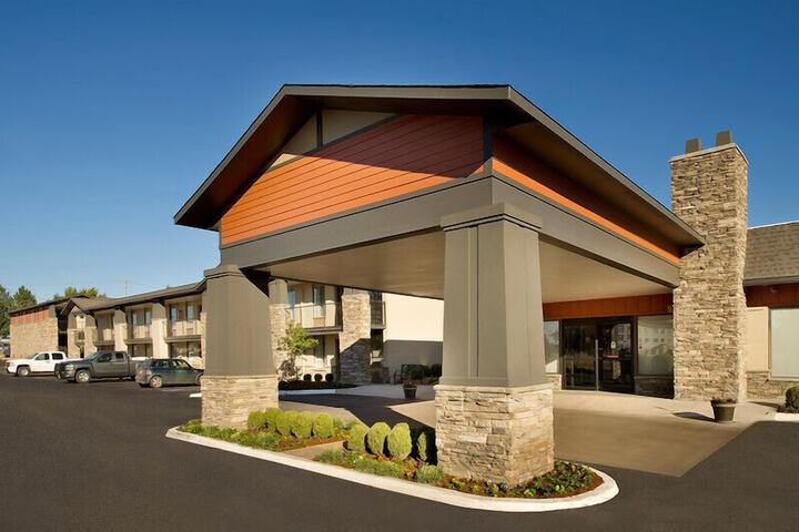 Hotel 3 of 33