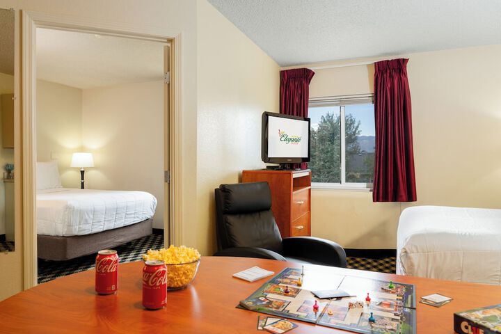 Room 9 of 26