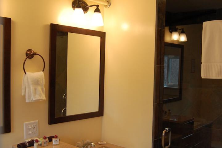 Room 34 of 129