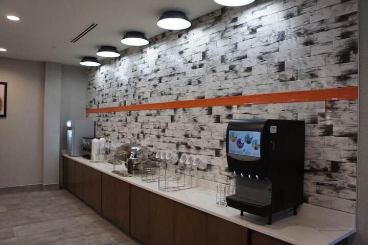 La Quinta Inn & Suites by Wyndham Oxford