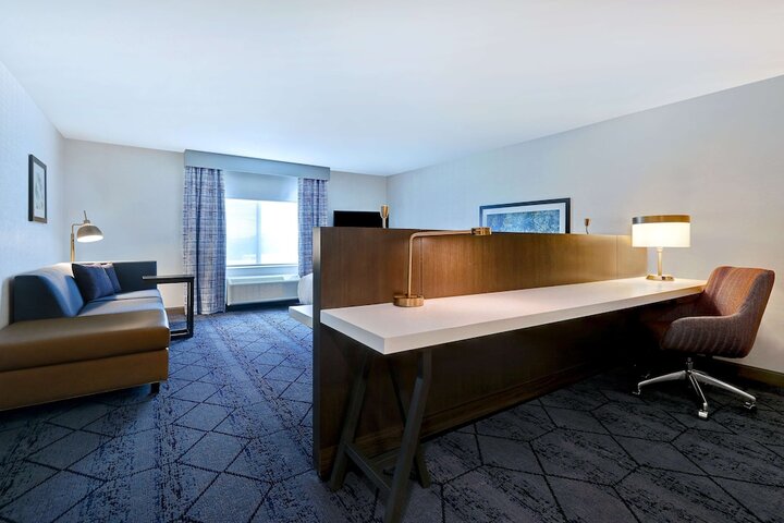Room 27 of 59