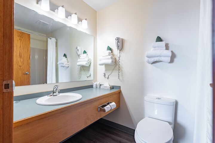 Woodland Inn Meadow Lake