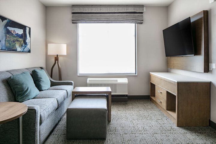 Room 30 of 53