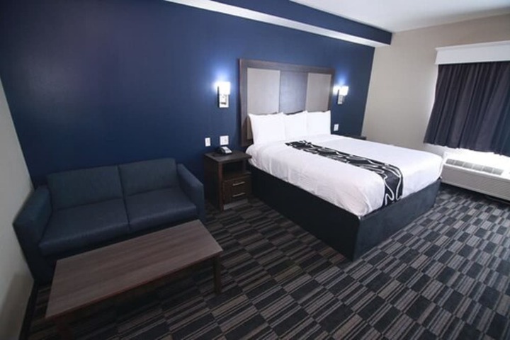 Room 37 of 52