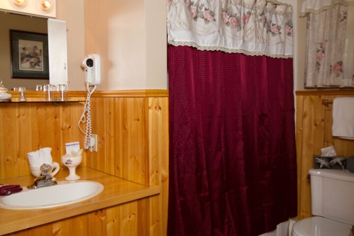 Victorias Historic Inn