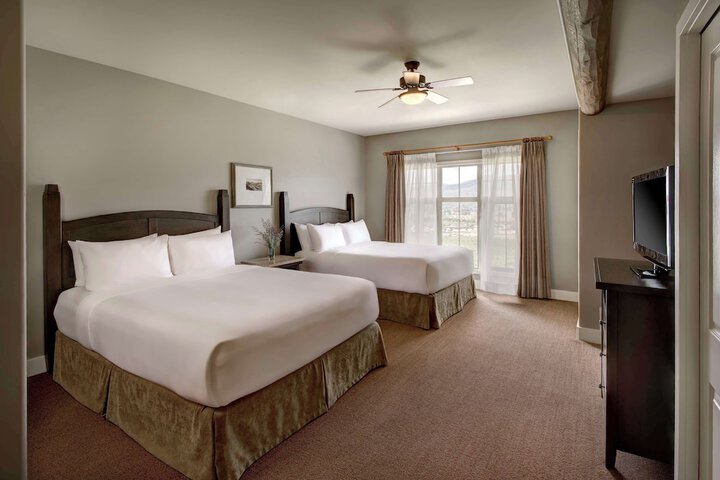 Room 48 of 71