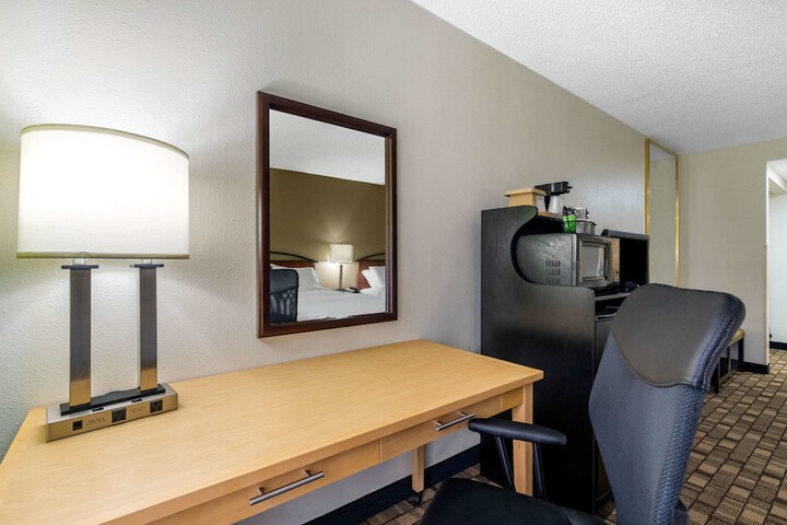 Room 19 of 27