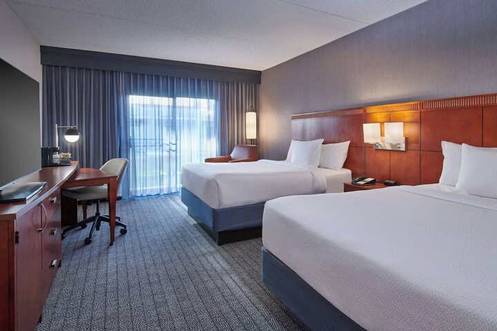 Courtyard by Marriott Detroit Metropolitan Airport Romulus