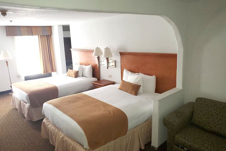 Room 33 of 42