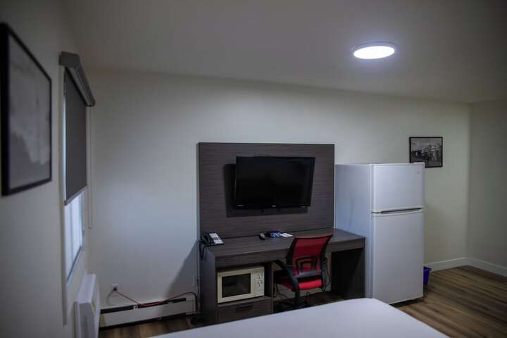 Room 17 of 36