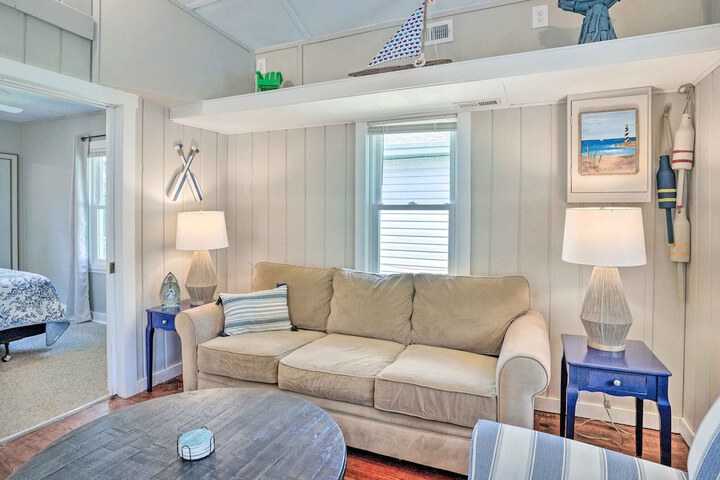 Chic Cottage w / Private Yard: Steps to Beach!