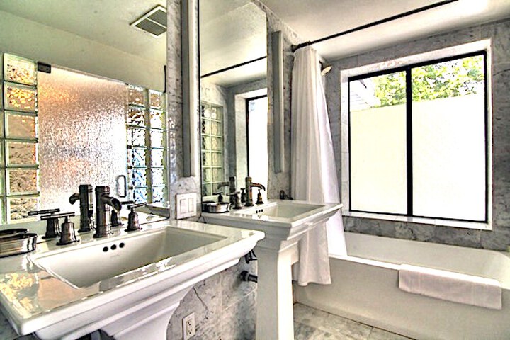 Rio Sierra Riverhouse