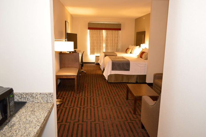 Best Western Plus Stevens County Inn