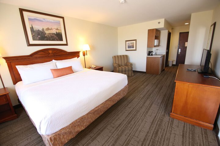 Room 9 of 24